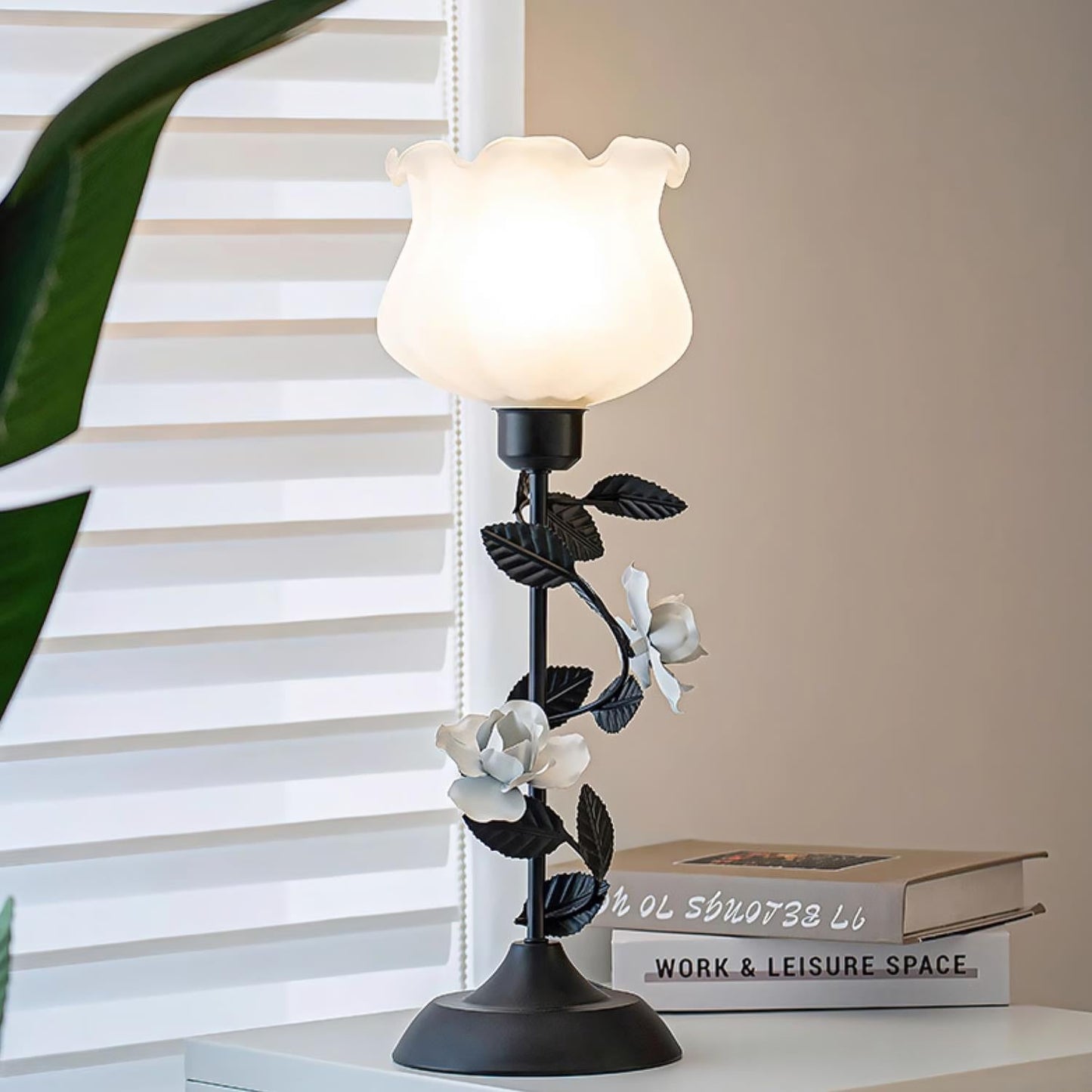 Roselith Table Lamp - Loonglight
