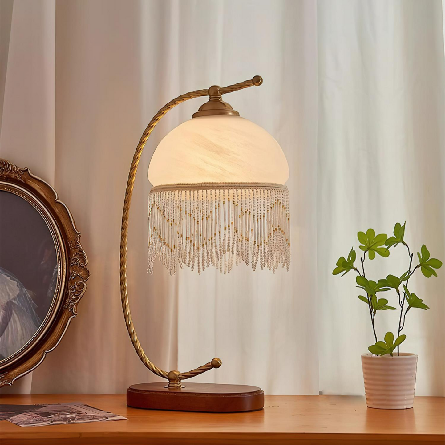 Roussillon Tassel Table Lamp - Loonglight