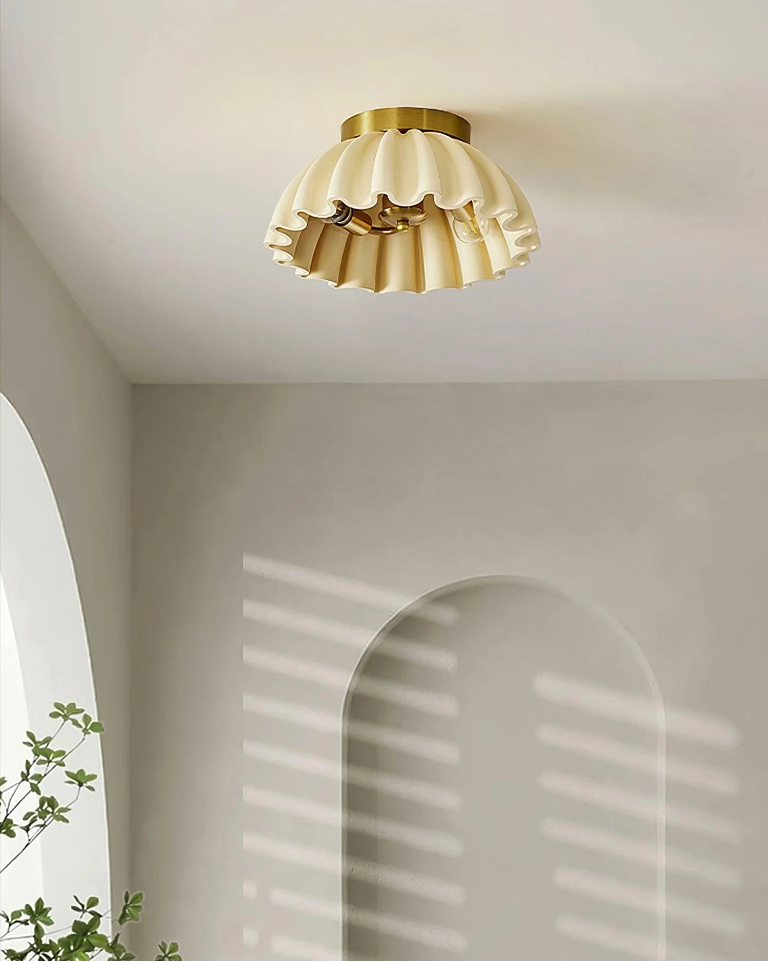 Ruffle Ceiling Light - Loonglight