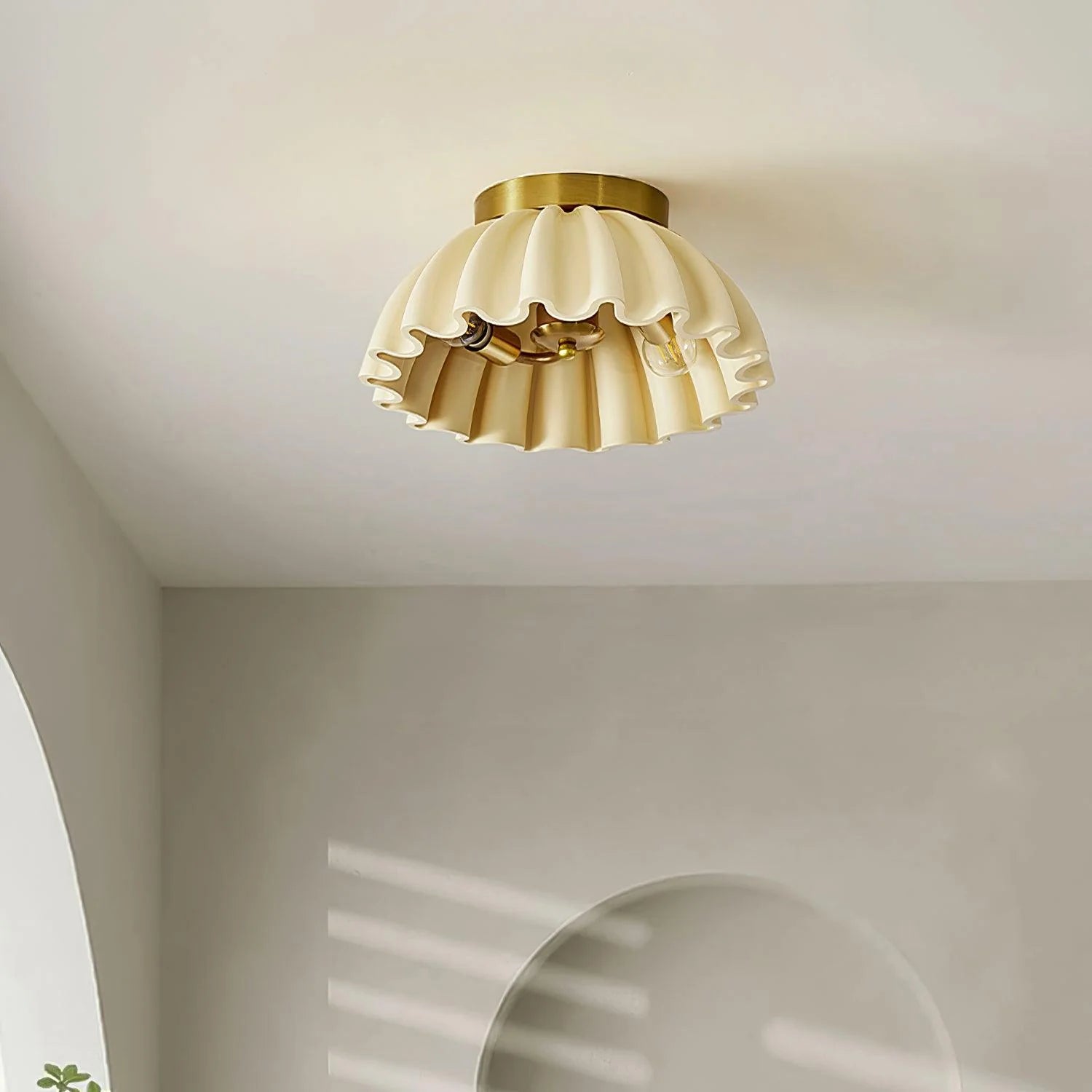Ruffle Ceiling Light - Loonglight