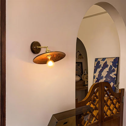 Runia Wood Wall Lamp - Loonglight