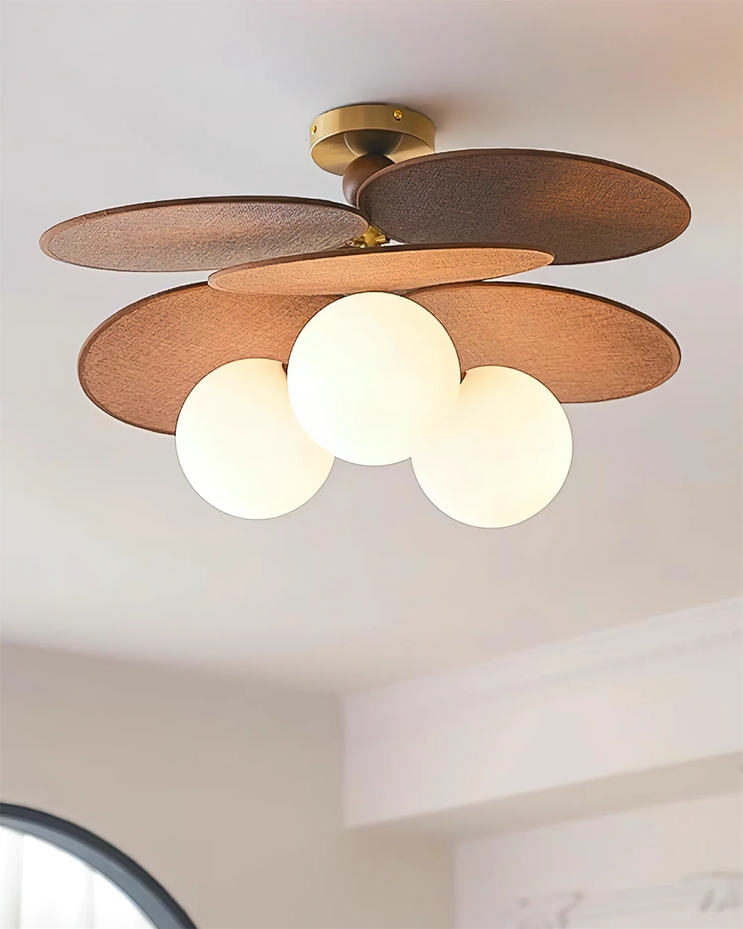 Salisbury Ceiling Light - Loonglight