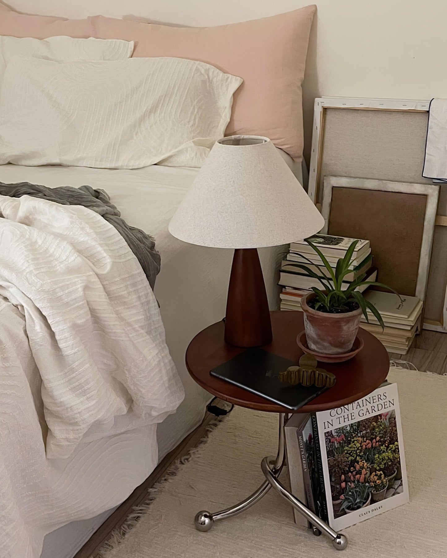 Sandstone Table Lamp - Loonglight