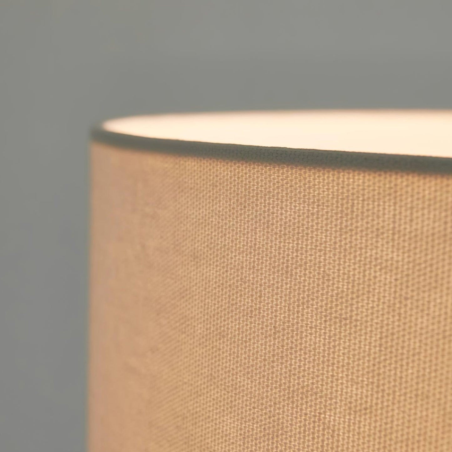 Sascha Table Lamp - Loonglight