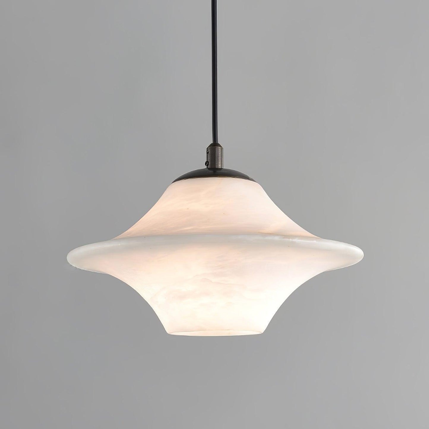 Saucer Alabaster Pendant Light - Loonglight