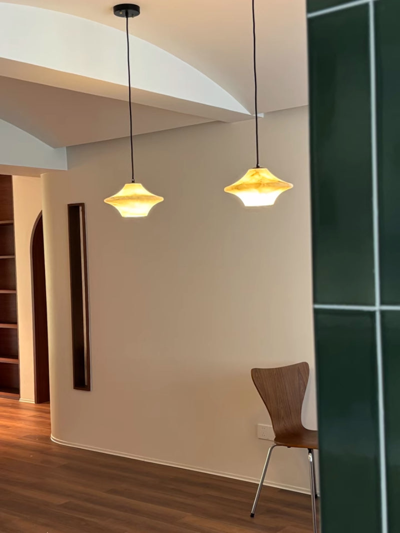 Saucer Alabaster Pendant Light - Loonglight