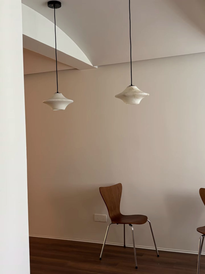 Saucer Alabaster Pendant Light - Loonglight
