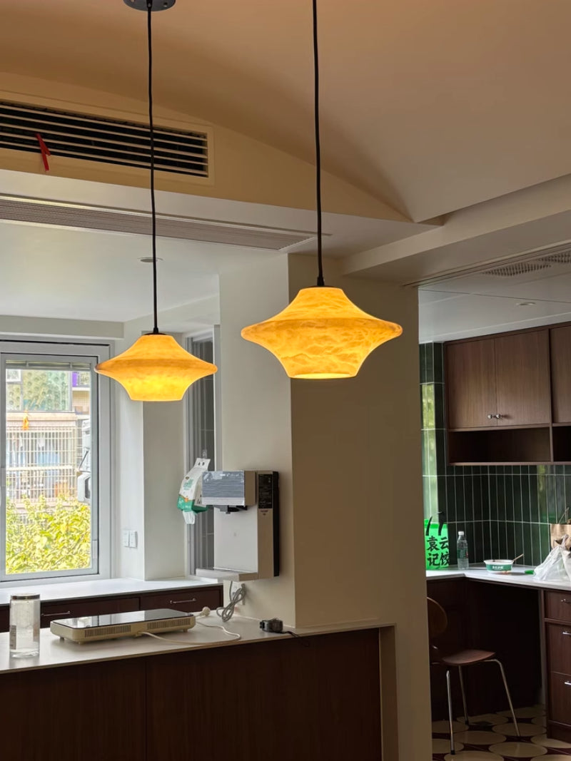 Saucer Alabaster Pendant Light - Loonglight