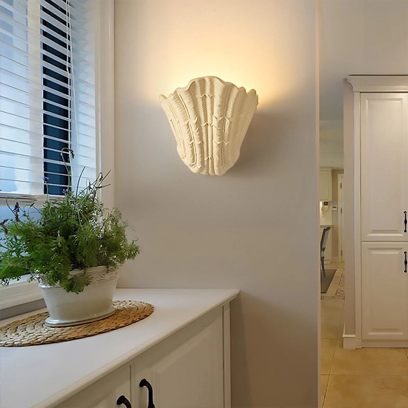 Schelp gips wandlamp