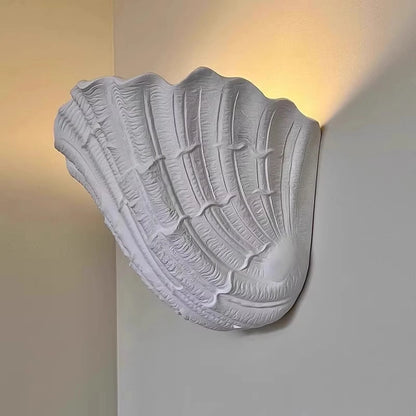 Schelp gips wandlamp