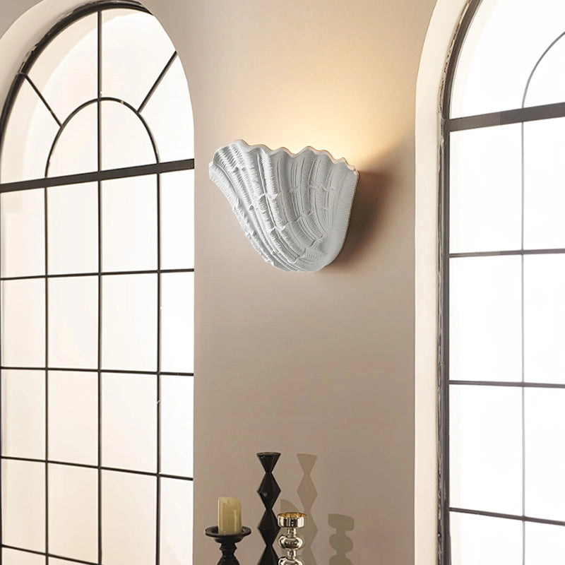 Schelp gips wandlamp