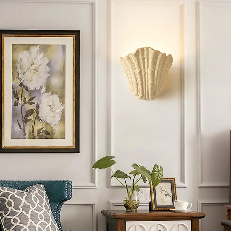 Schelp gips wandlamp