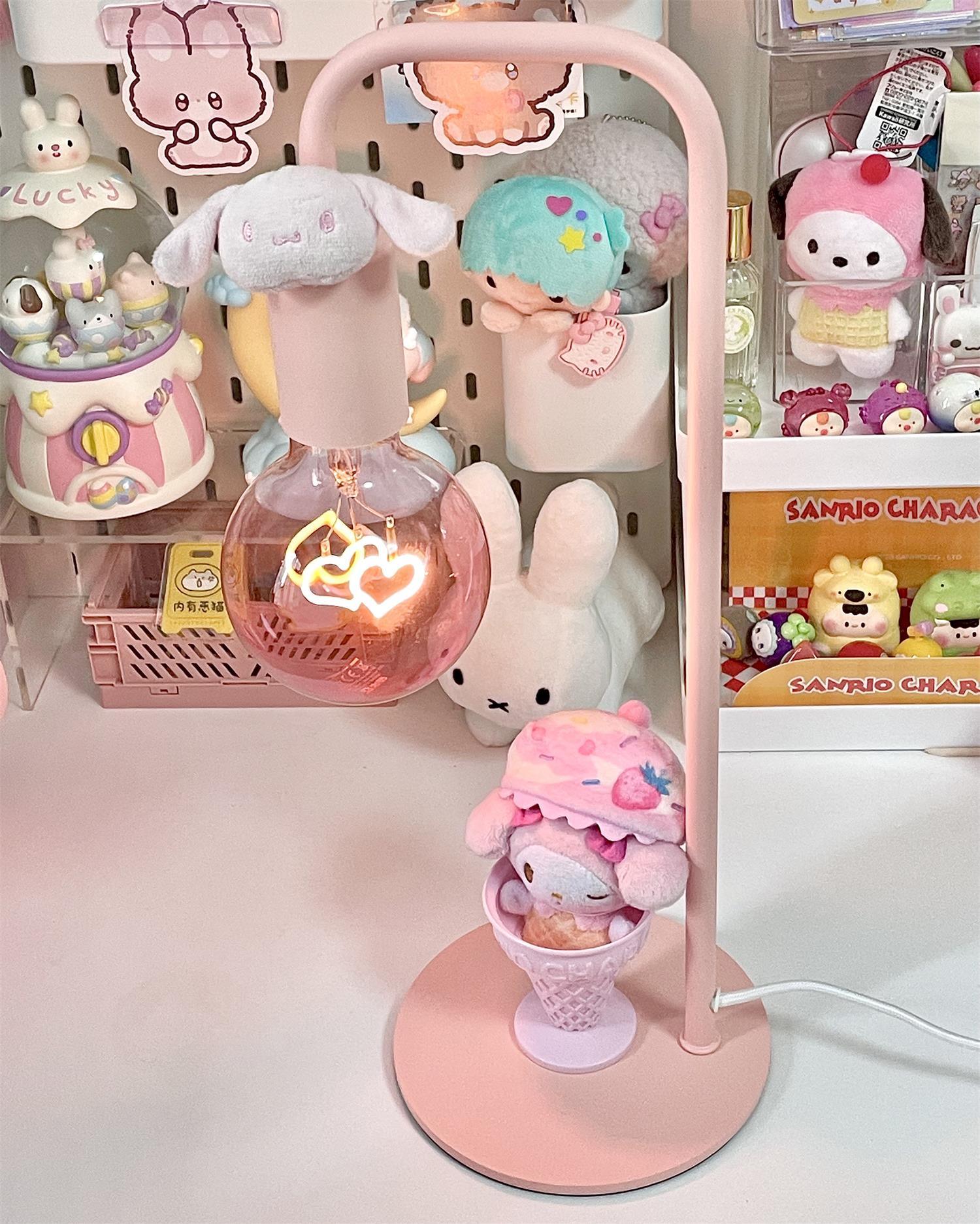 Signal Love Table Lamp - Loonglight