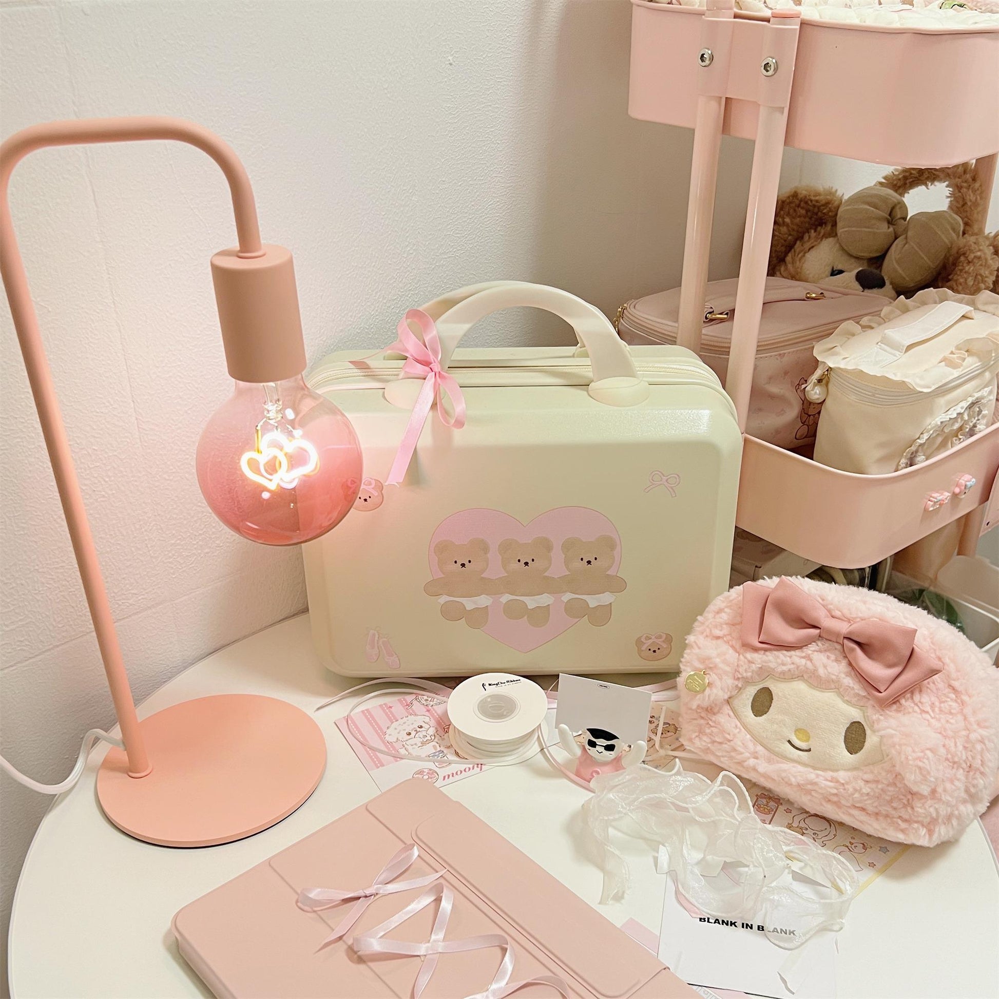 Signal Love Table Lamp - Loonglight