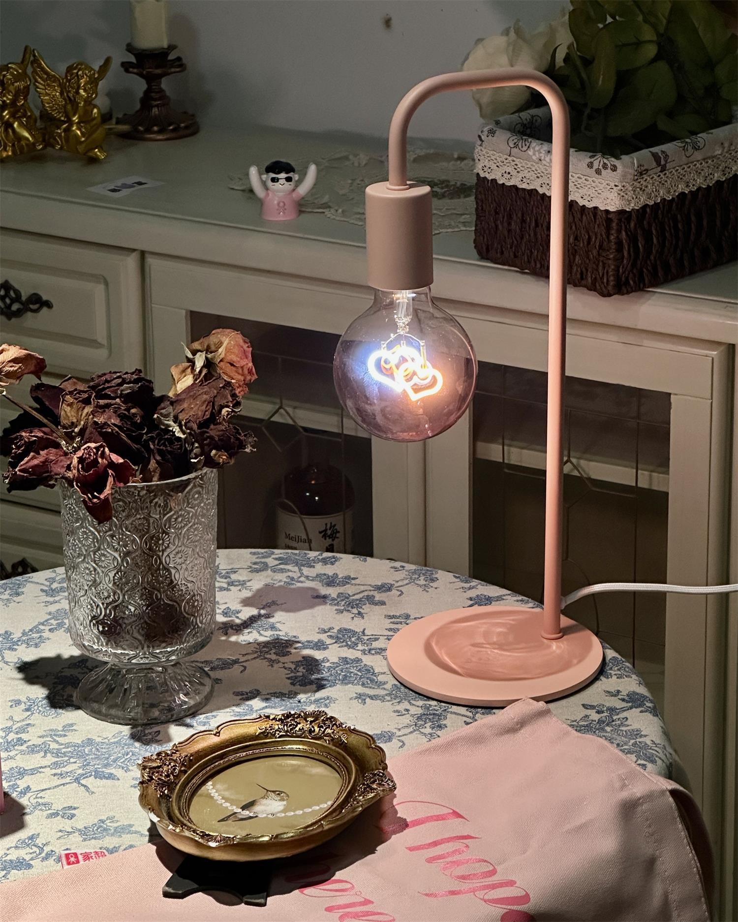 Signal Love Table Lamp - Loonglight