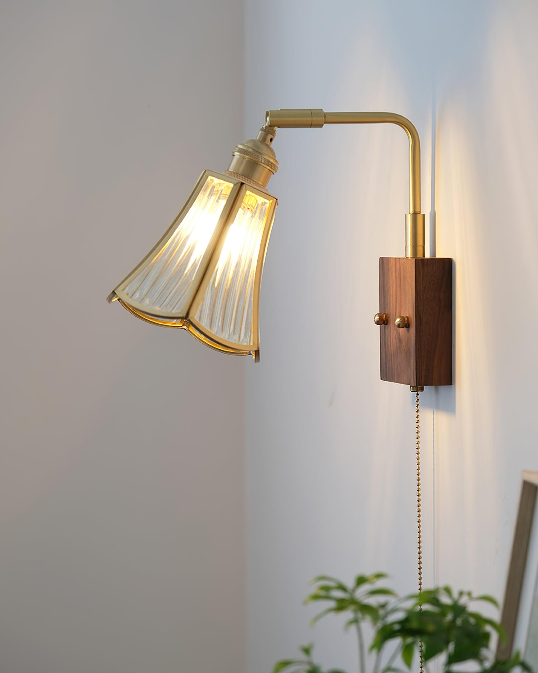 Simone Wall Lamp - Loonglight