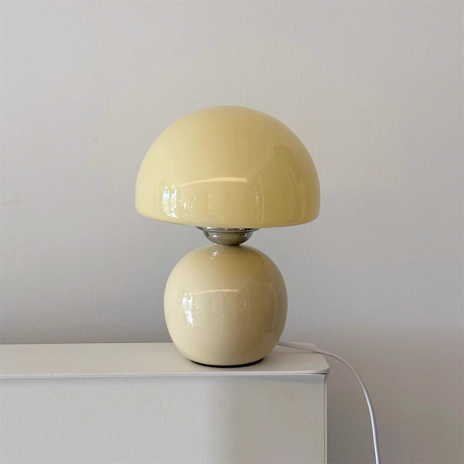 Spika Table Lamp - Loonglight
