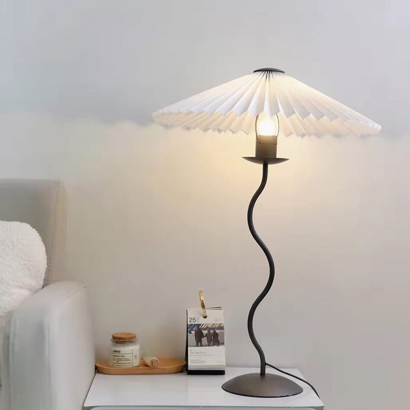 Squiggle Table Lamp 22