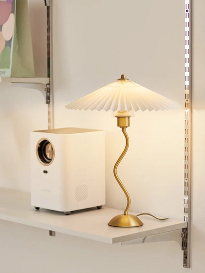 Squiggle Table Lamp Brass 5