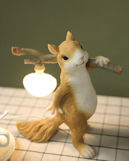 Squirrel Table Lamp - Loonglight