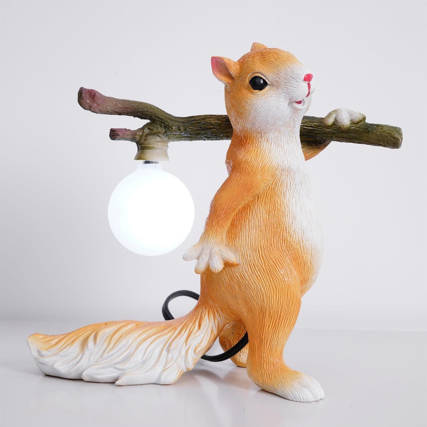 Squirrel Table Lamp - Loonglight