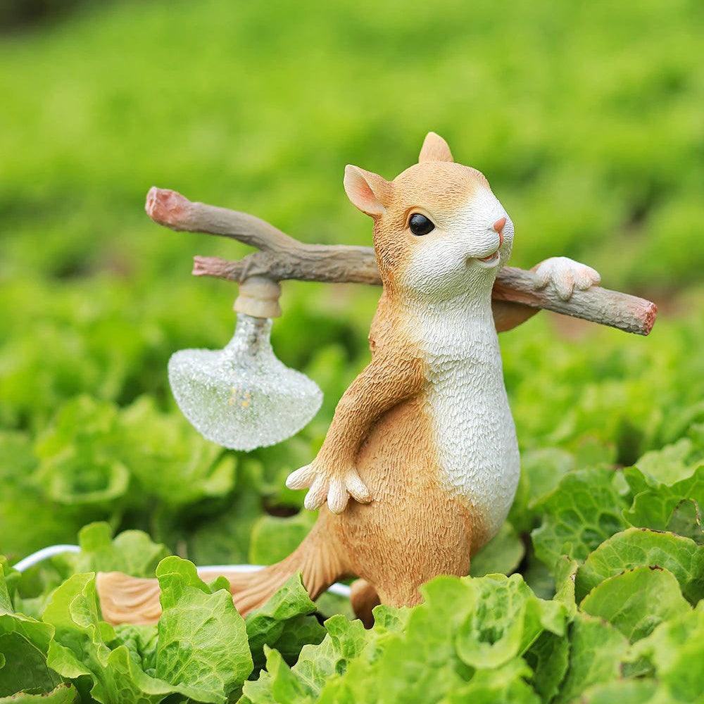 Squirrel Table Lamp - Loonglight