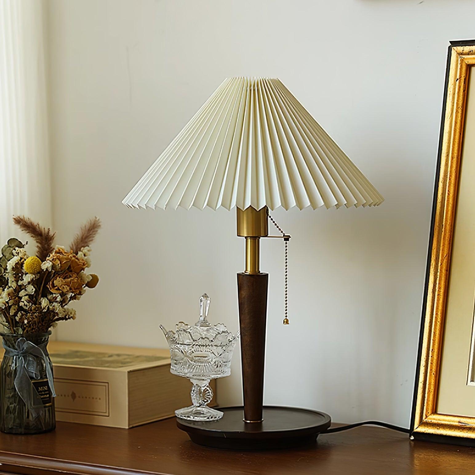 Suki Pleated Table Lamp - Loonglight