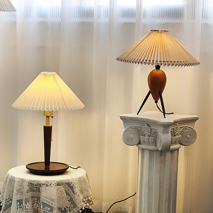 Suki Pleated Table Lamp - Loonglight