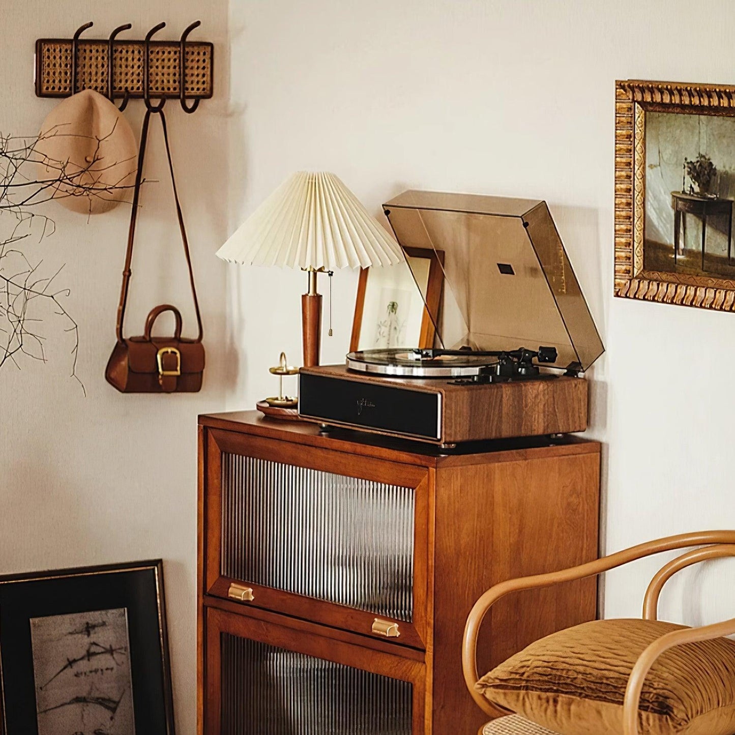 Suki Pleated Table Lamp - Loonglight