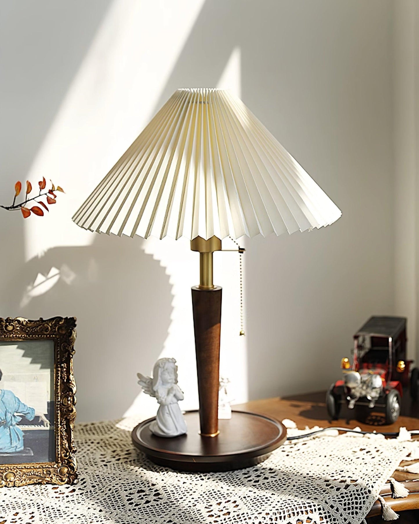 Suki Pleated Table Lamp - Loonglight