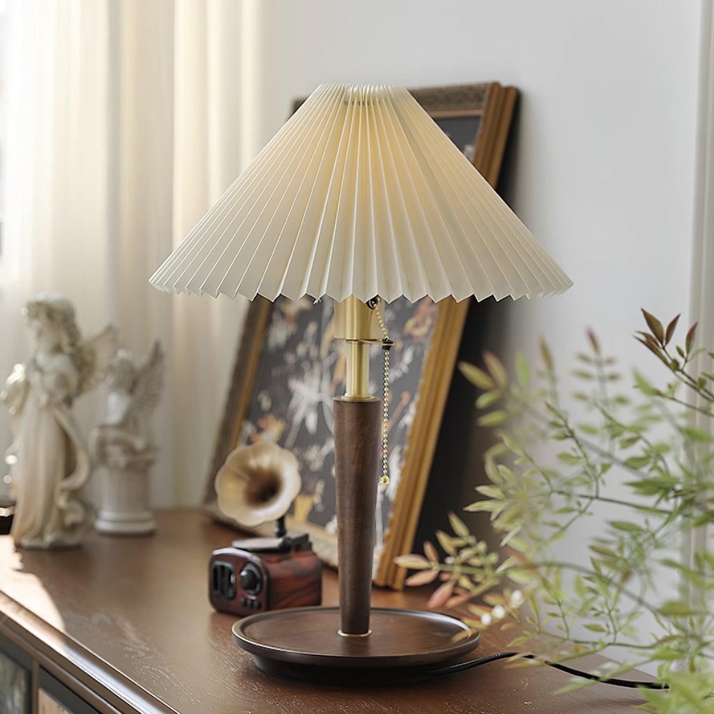 Suki Pleated Table Lamp - Loonglight