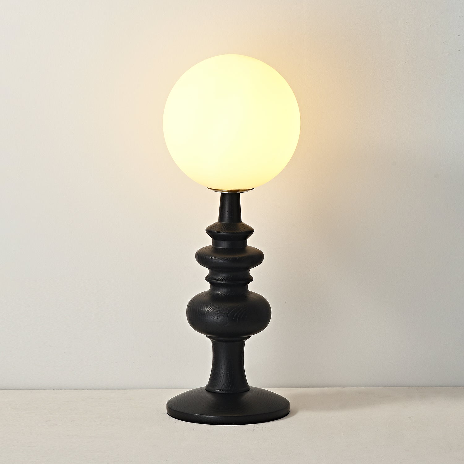 Sveta Wood Table Lamp - Loonglight
