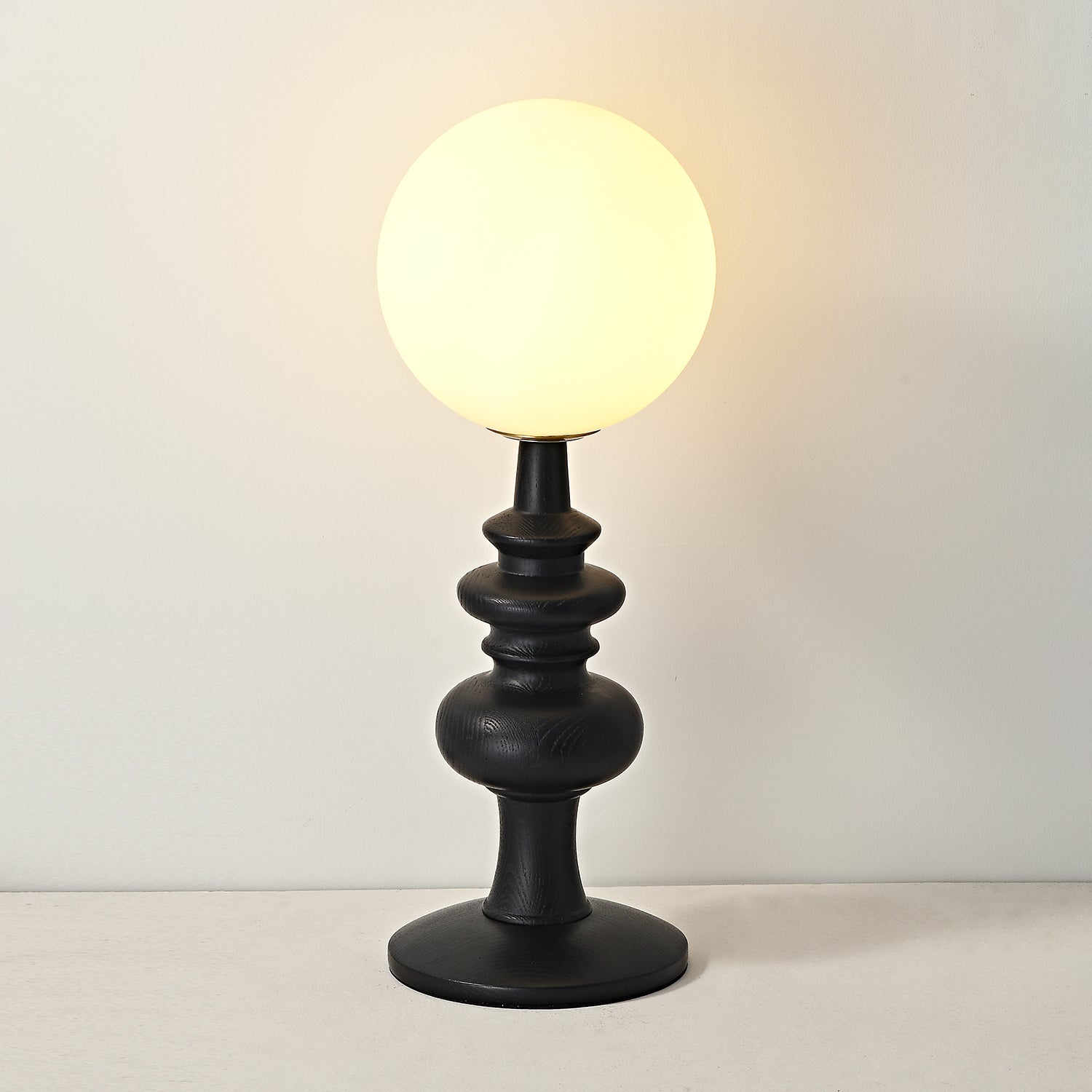 Sveta Wood Table Lamp - Loonglight