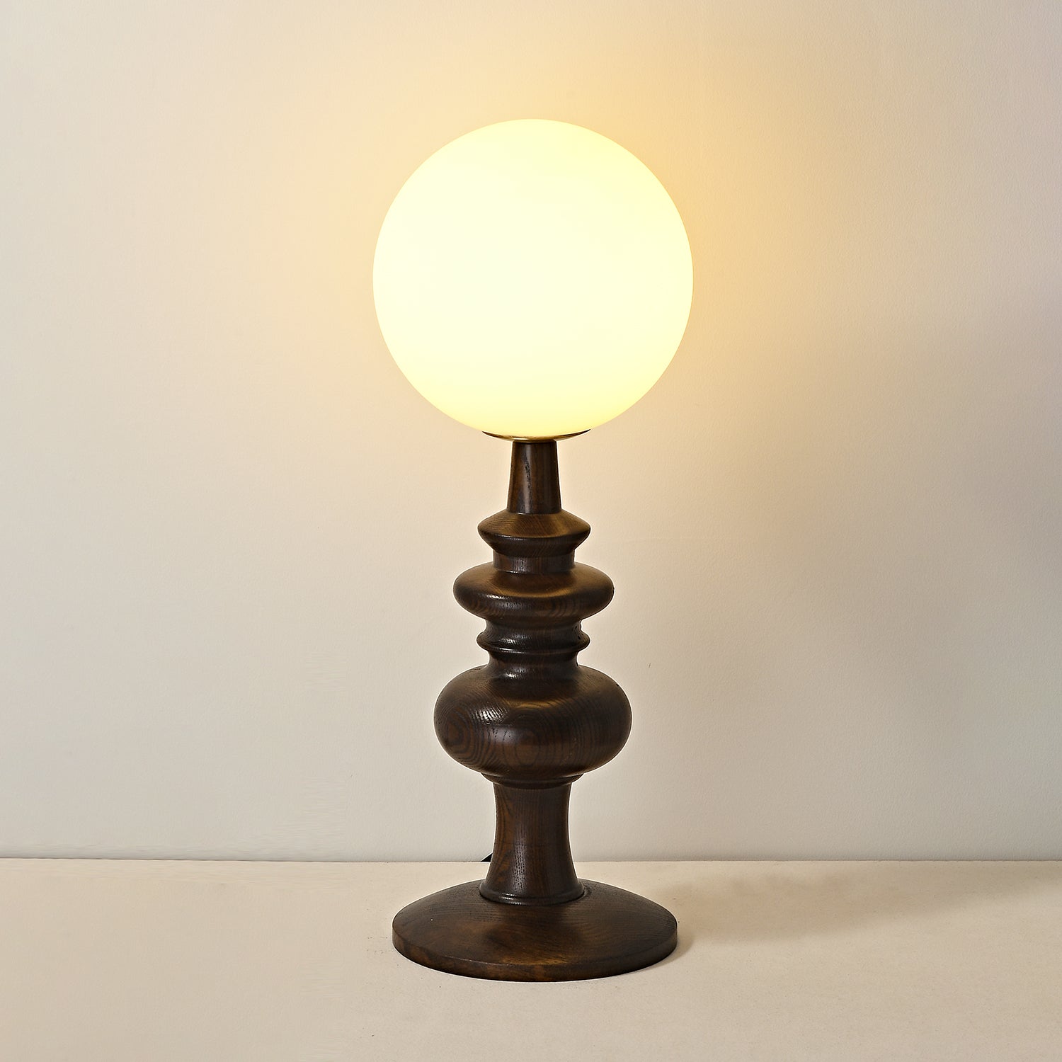 Sveta Wood Table Lamp - Loonglight
