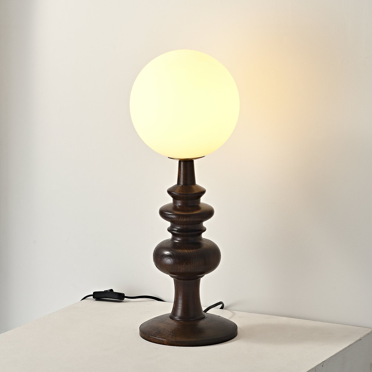 Sveta Wood Table Lamp - Loonglight