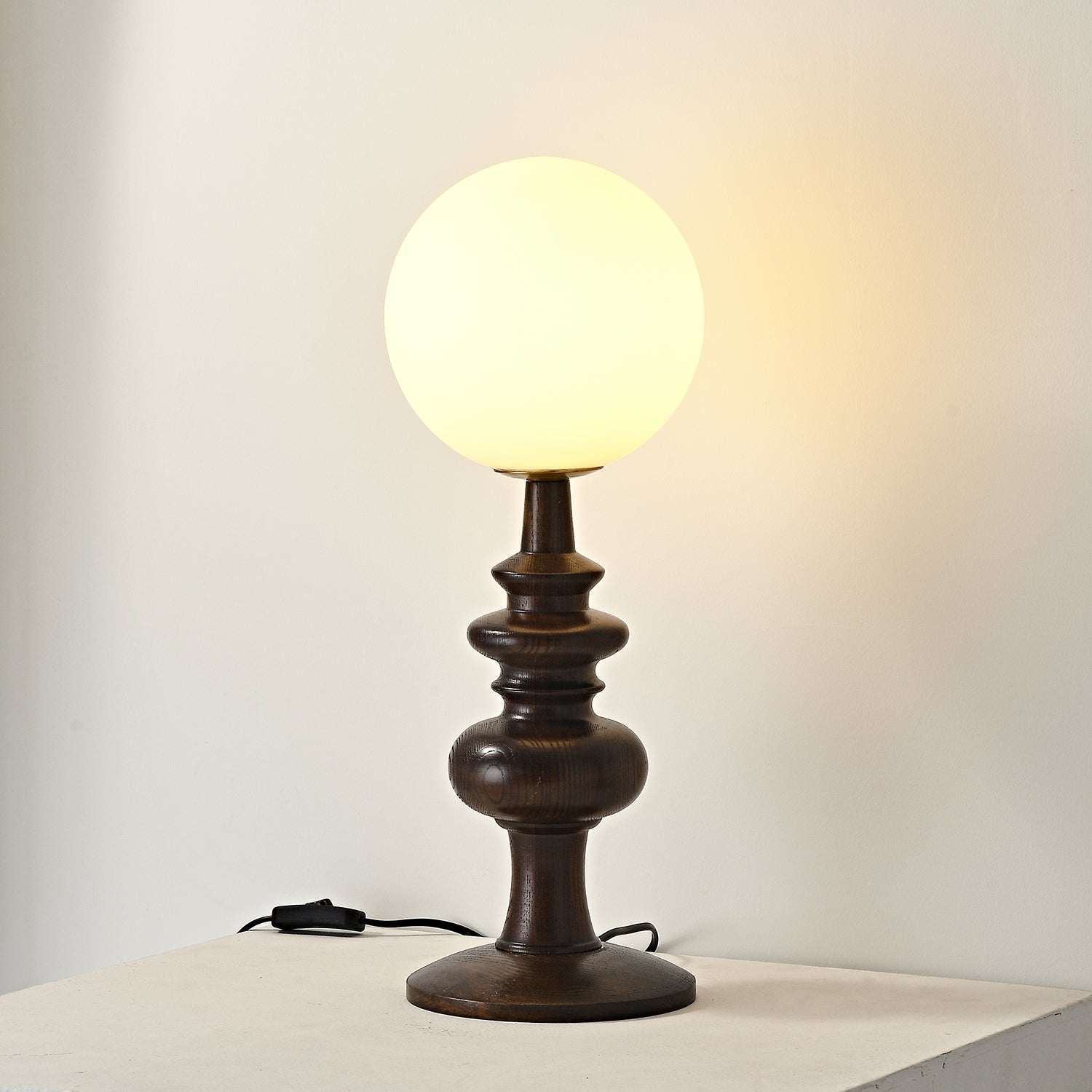Sveta Wood Table Lamp - Loonglight
