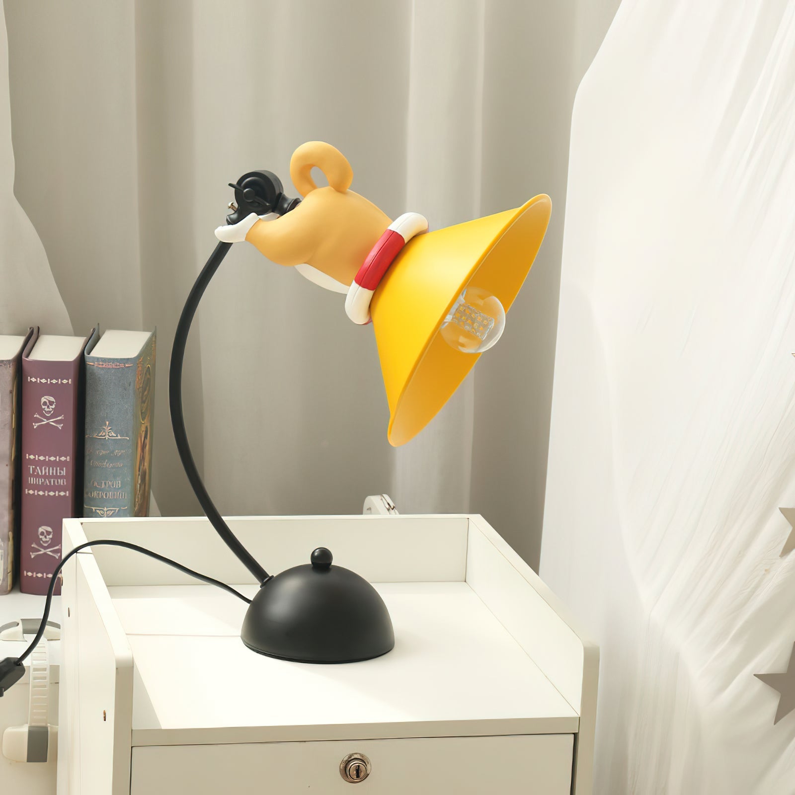 Taily Table Lamp - Loonglight