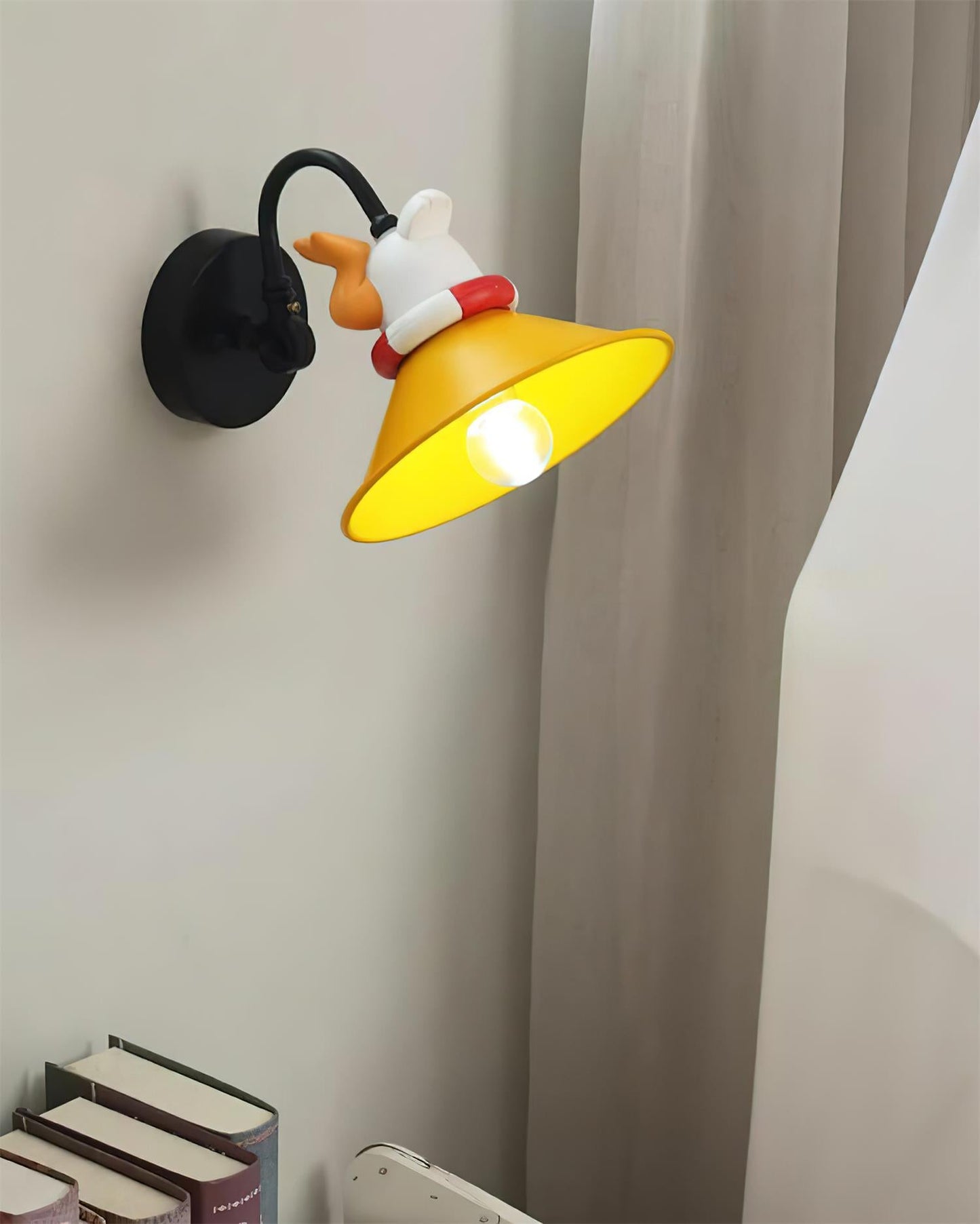 Taily Cartoon Wall Lamp