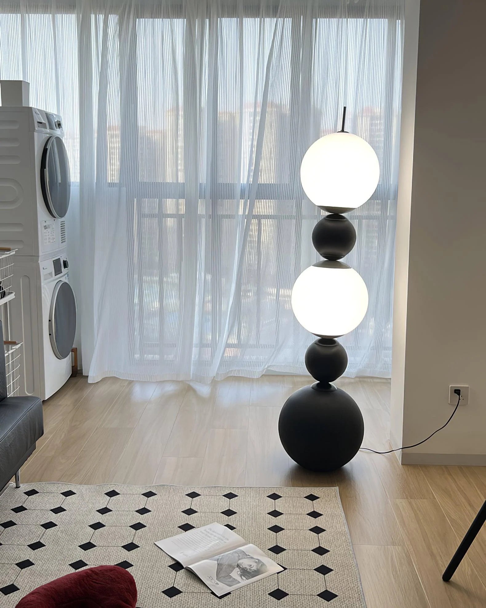 Tama Lampa Floor Lamp - Loonglight