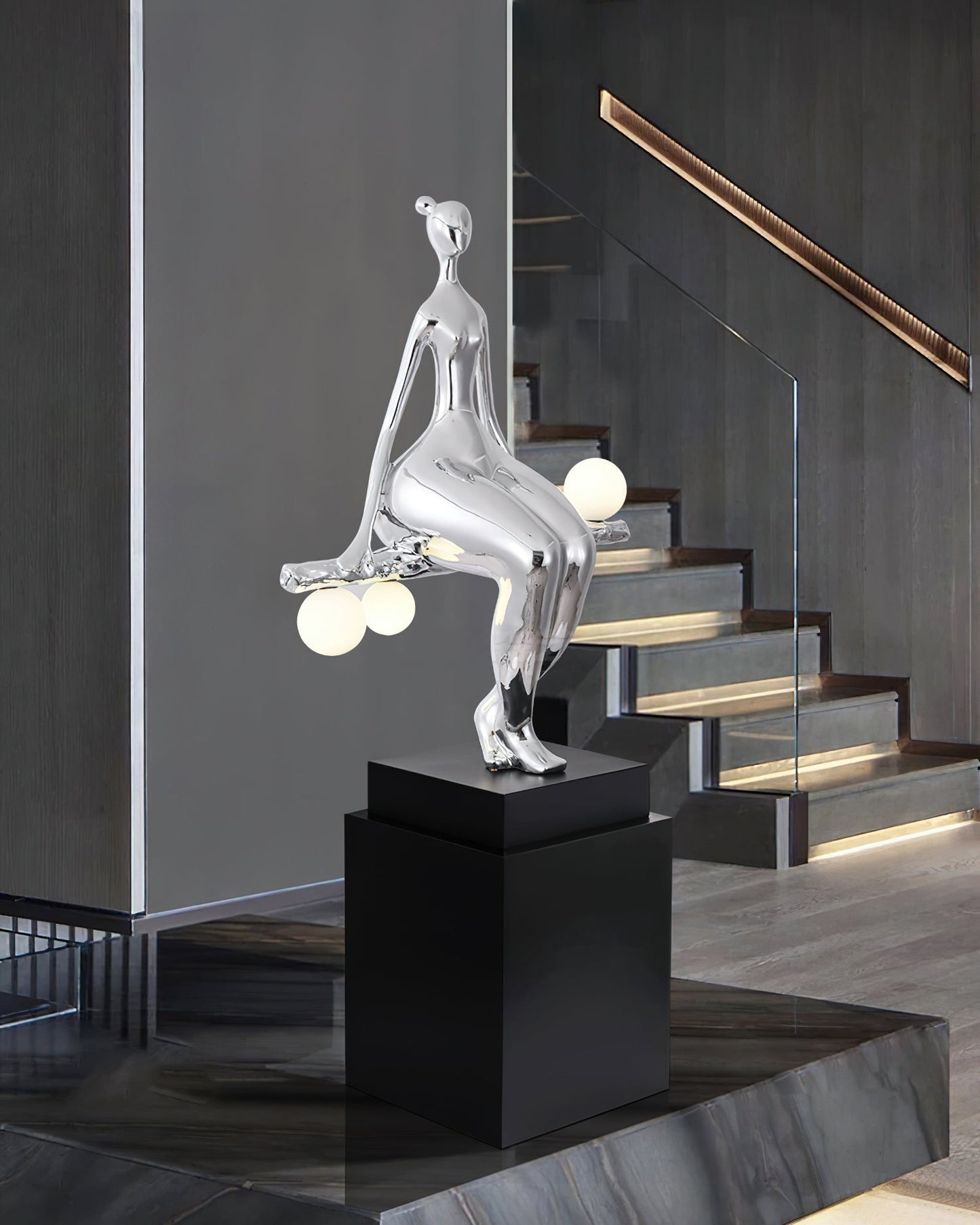 Tennie Sculpture Floor Lamp - Loonglight