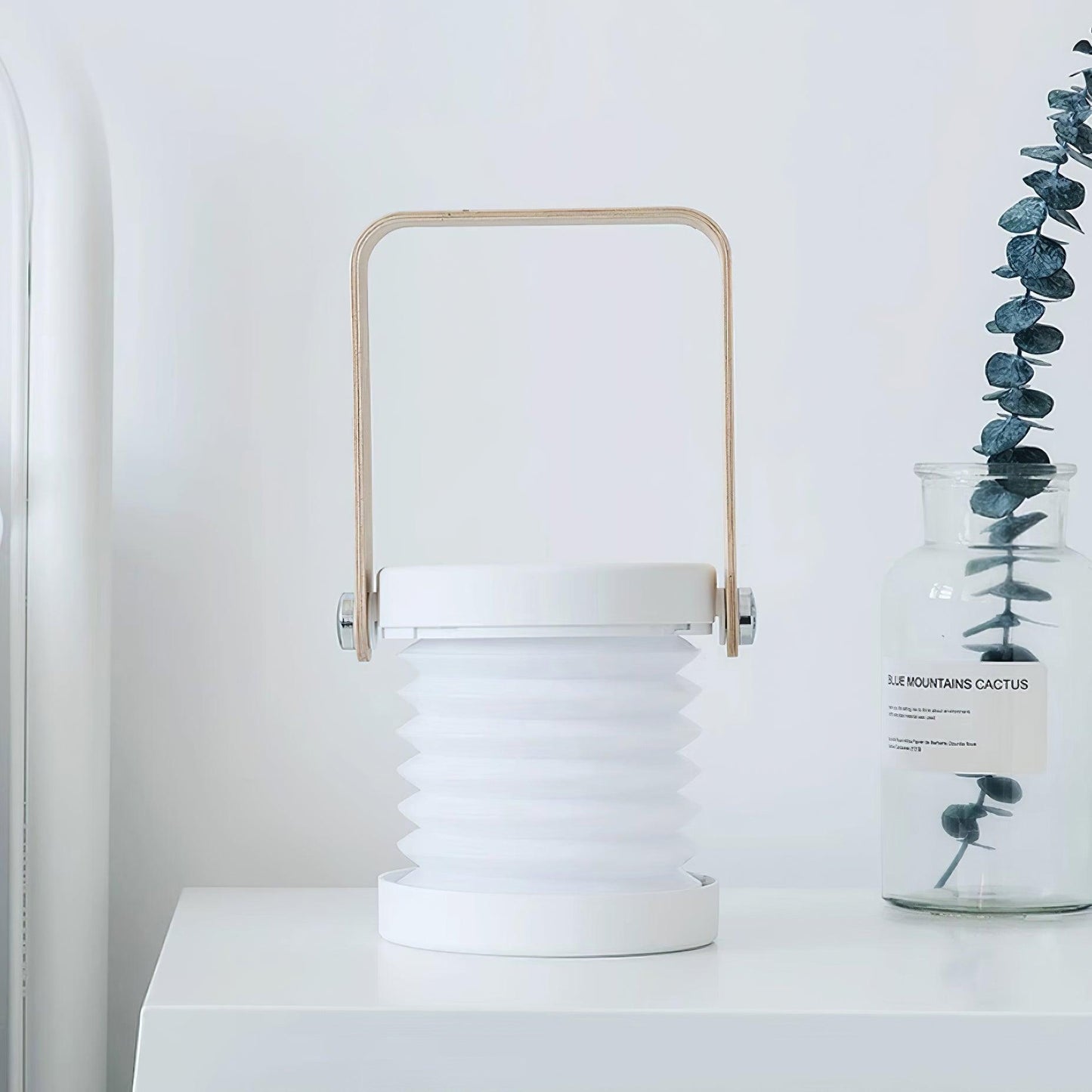 Terna Portable Table Lamp - Loonglight