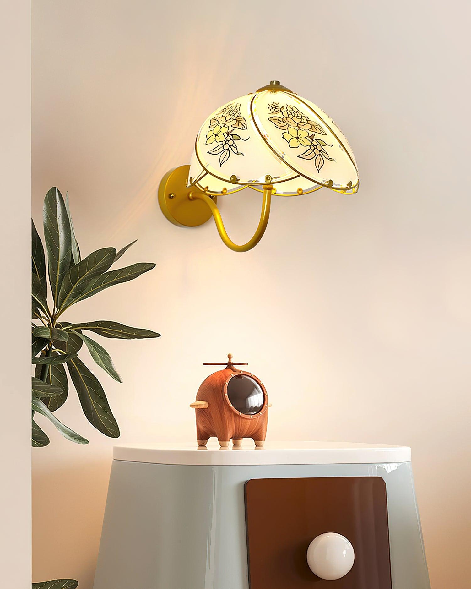 Tiffany Lily Wall Lamp - Loonglight