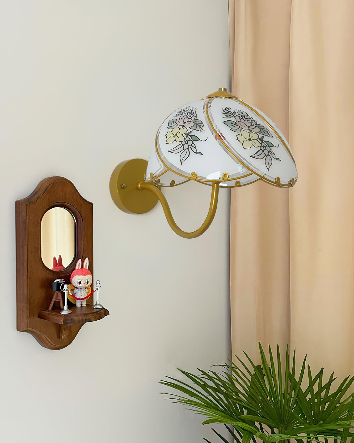 Tiffany Lily Wall Lamp - Loonglight