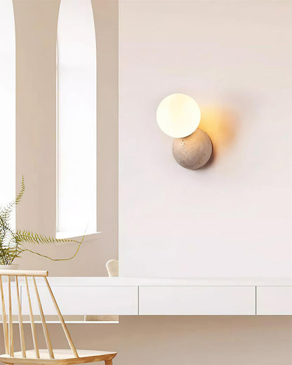Tion Wall Lamp