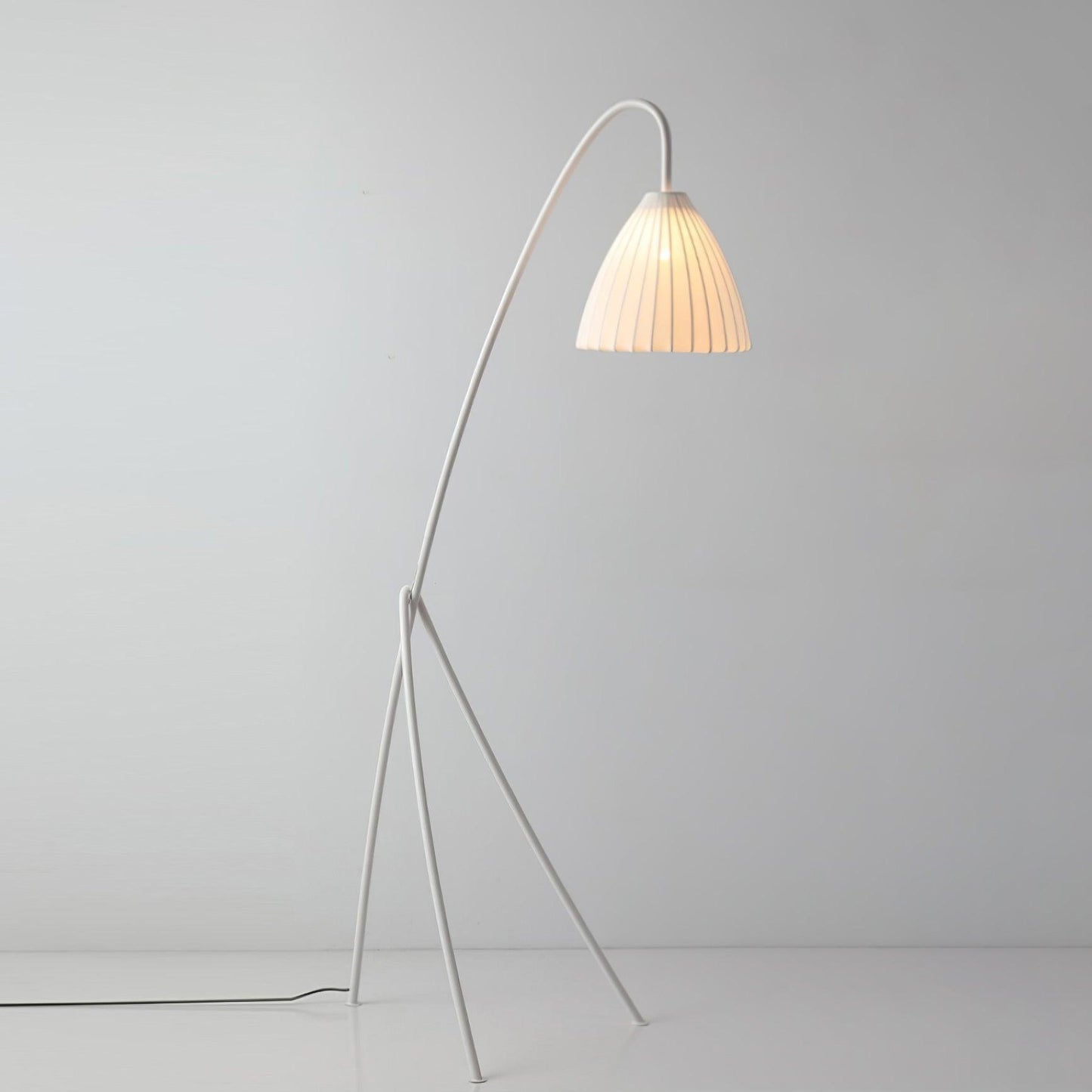 Tove Pleated Floor Lamp - Loonglight