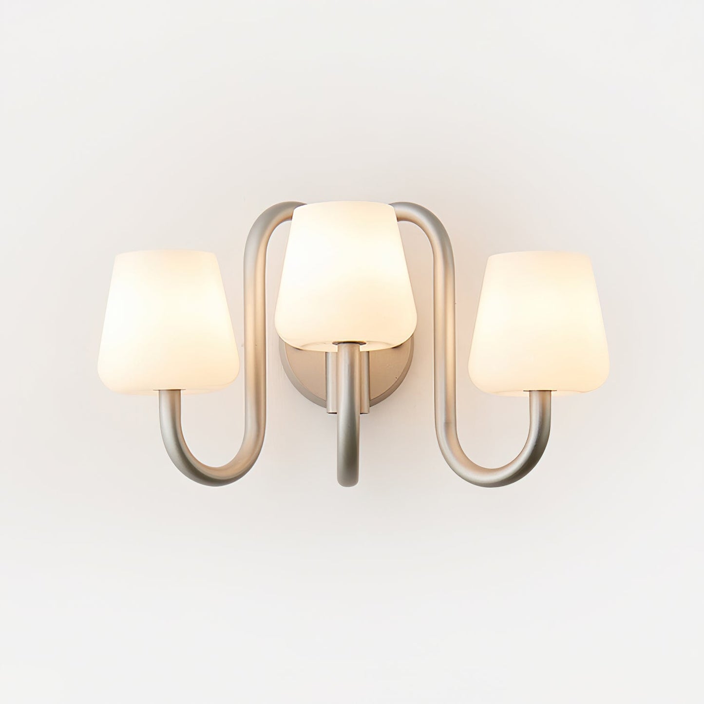 Trilo Modern Minimalist Wall Lamp