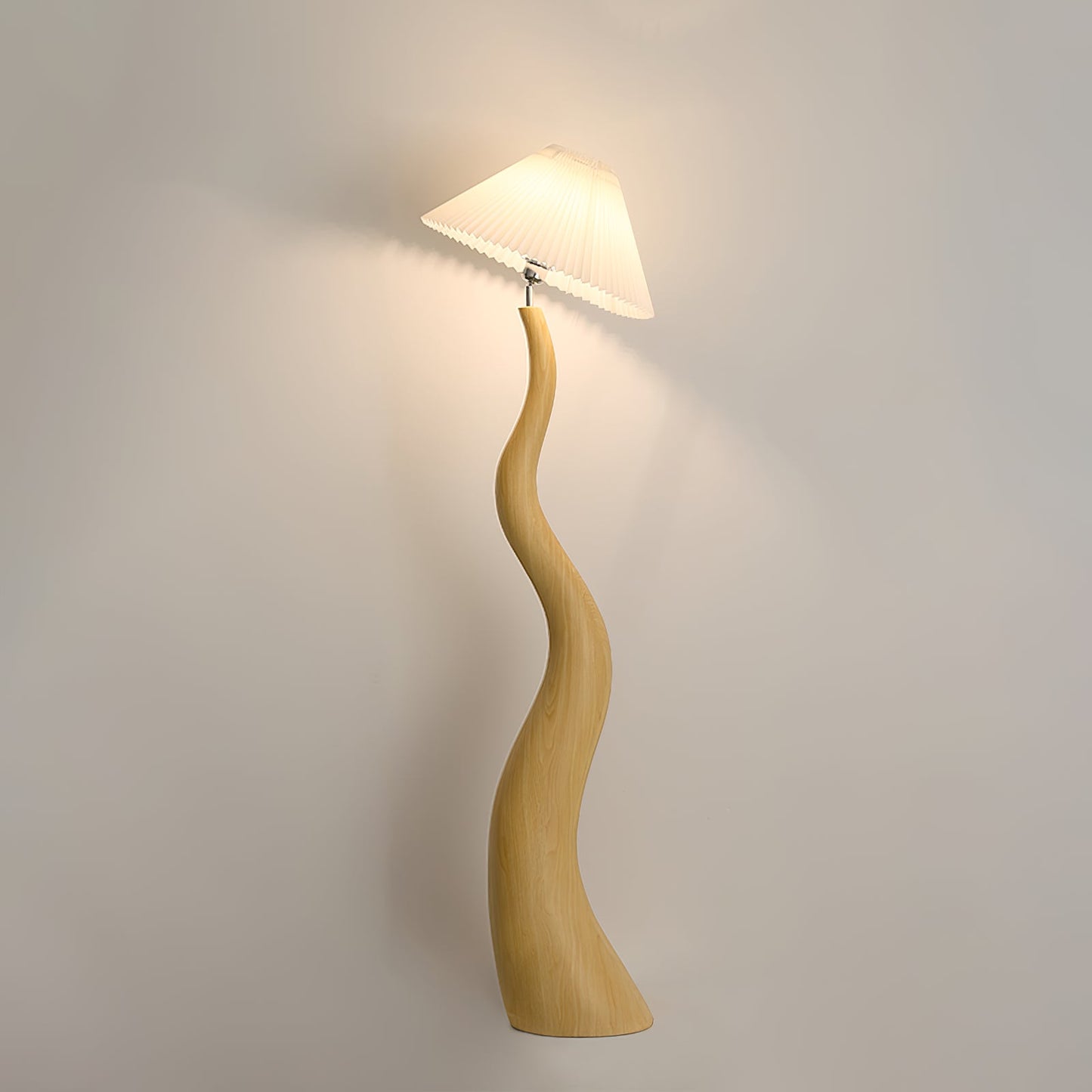 Haruki Twisted Floor Lamp - Loonglight