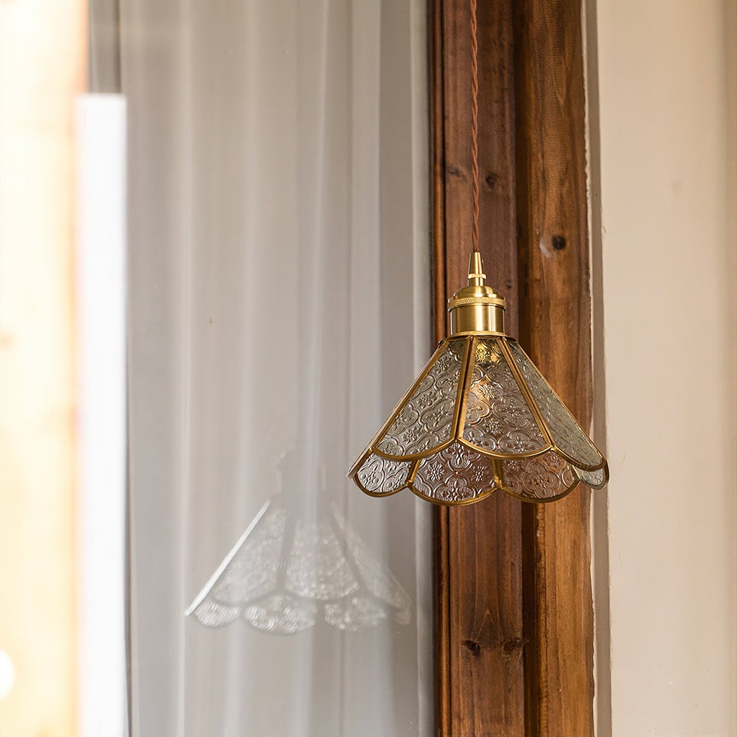 Valeria Flower Pendant Light