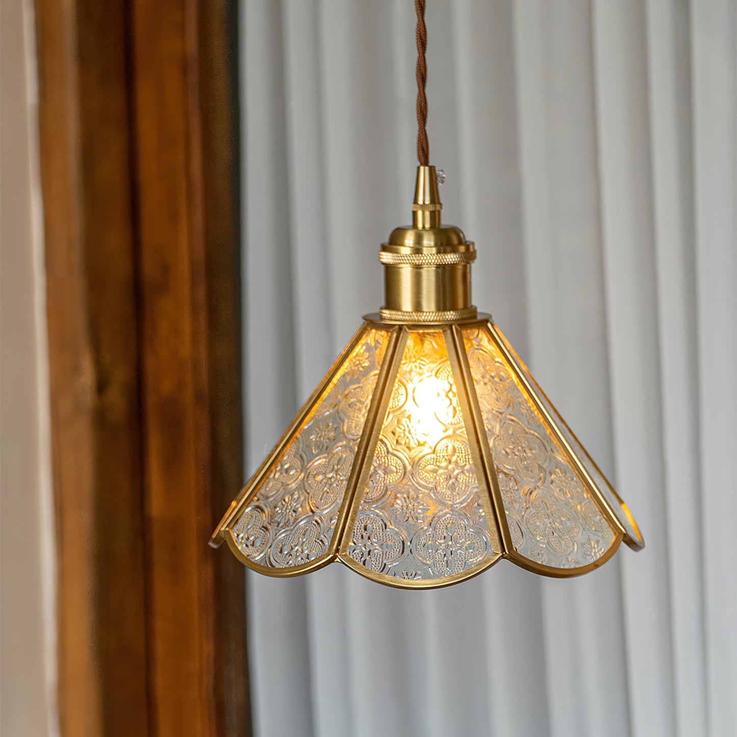 Valeria Flower Pendant Light