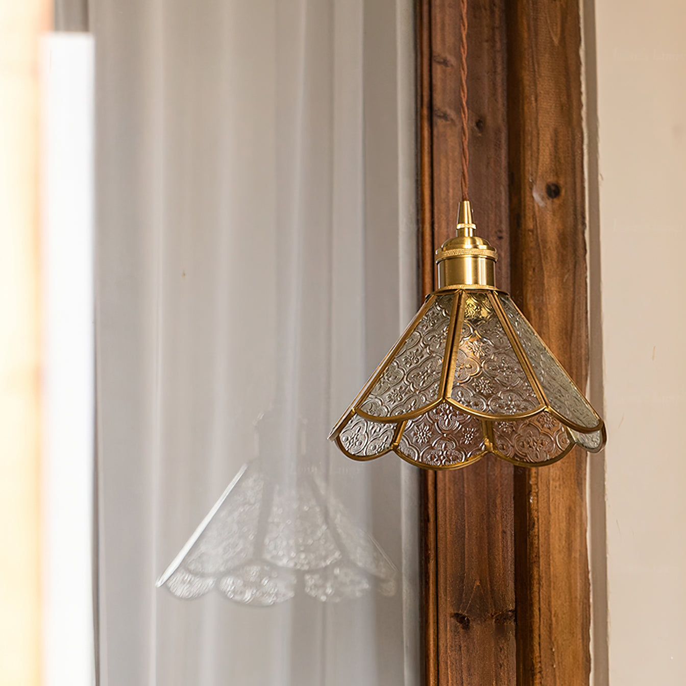 Valeria Flower Pendant Light